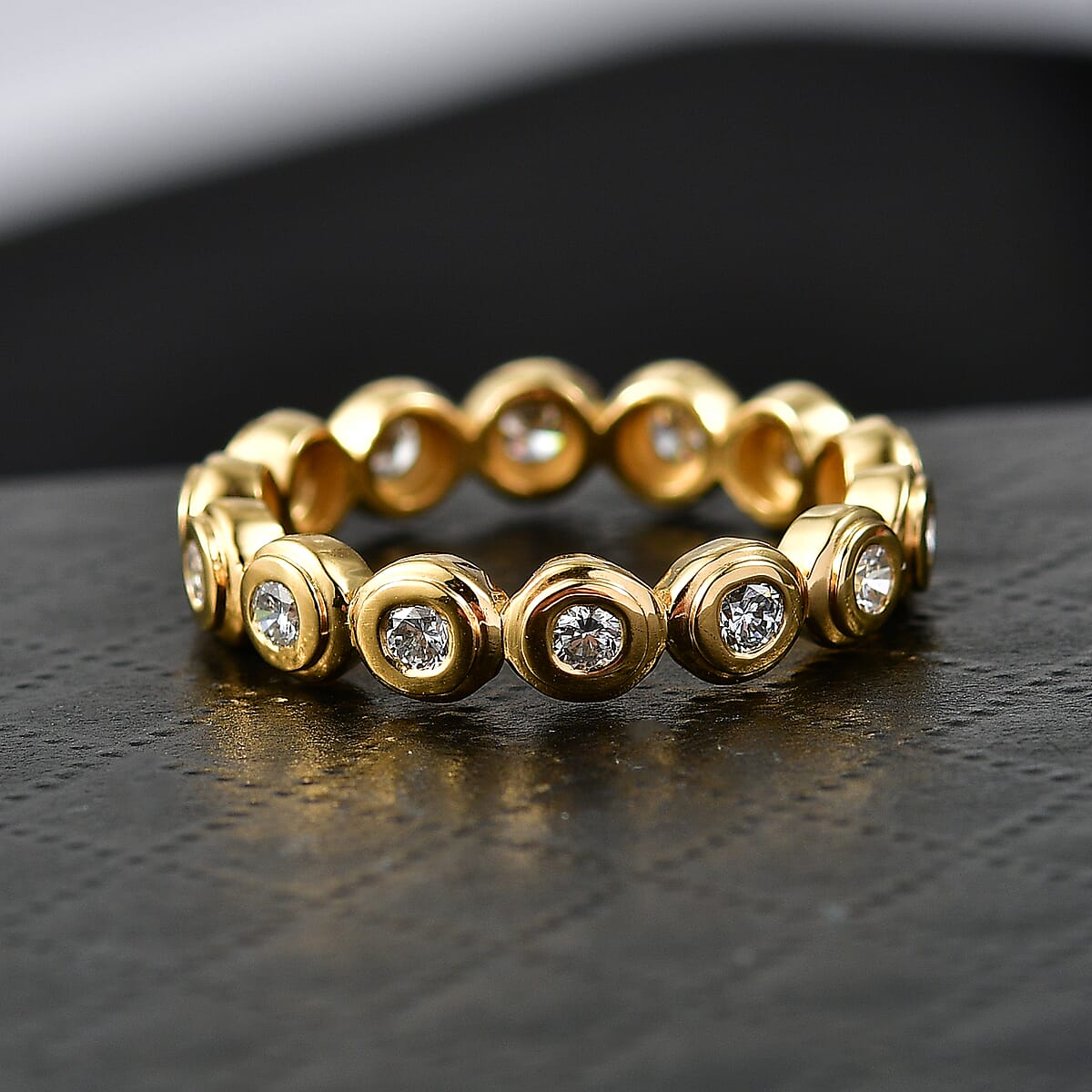 Luxuriant Lab Grown Diamond G-H SI 0.90 ctw Ring in 18K Vermeil Yellow Gold Over Sterling Silver (Size 7.0) image number 1