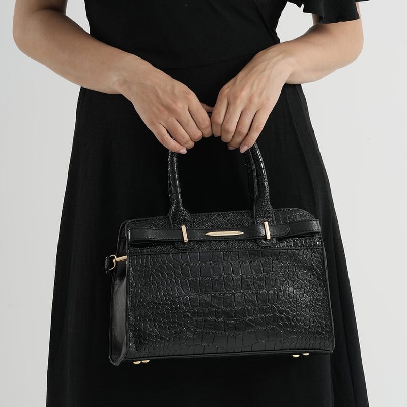 Passage Black 3pcs Set Multi Pocket Tote Bag and Wristlet