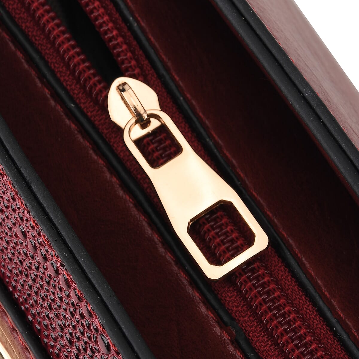Passage Burgundy 3pcs Set Multi Pocket Tote Bag and Wristlet image number 8