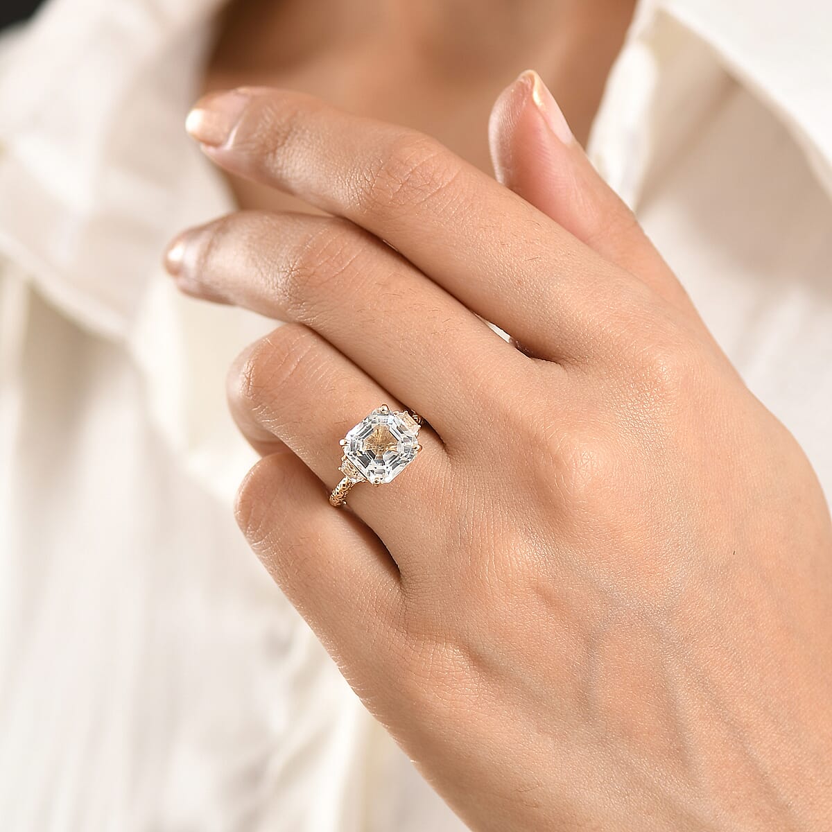 Premium White Topaz 6.80 ctw Classic Crest Ring in 10K Yellow Gold (Size 10.0) (Del. in 8-10 Days) image number 2