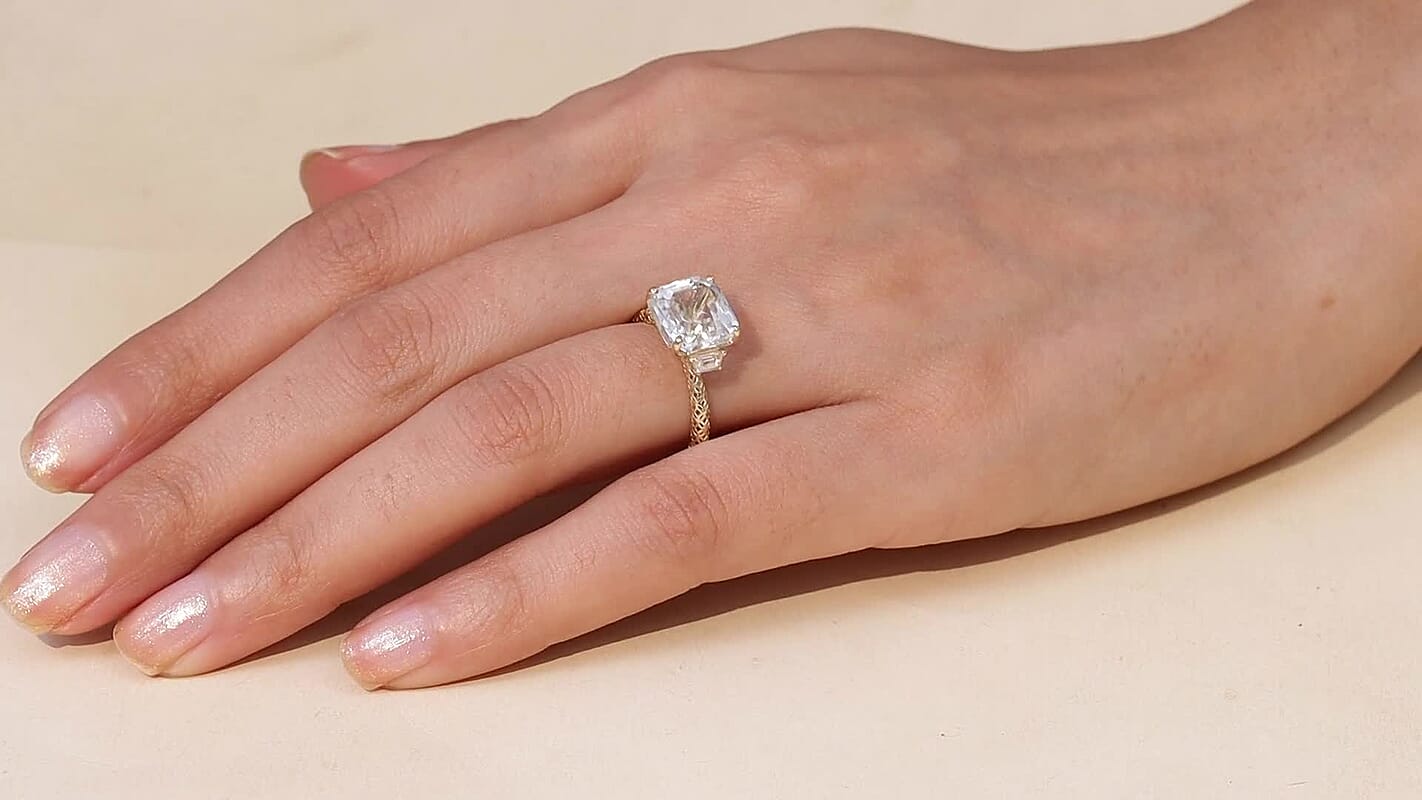 10K Yellow Gold Premium White Topaz Classic Crest Ring (Size 10.0) 6.80 ctw