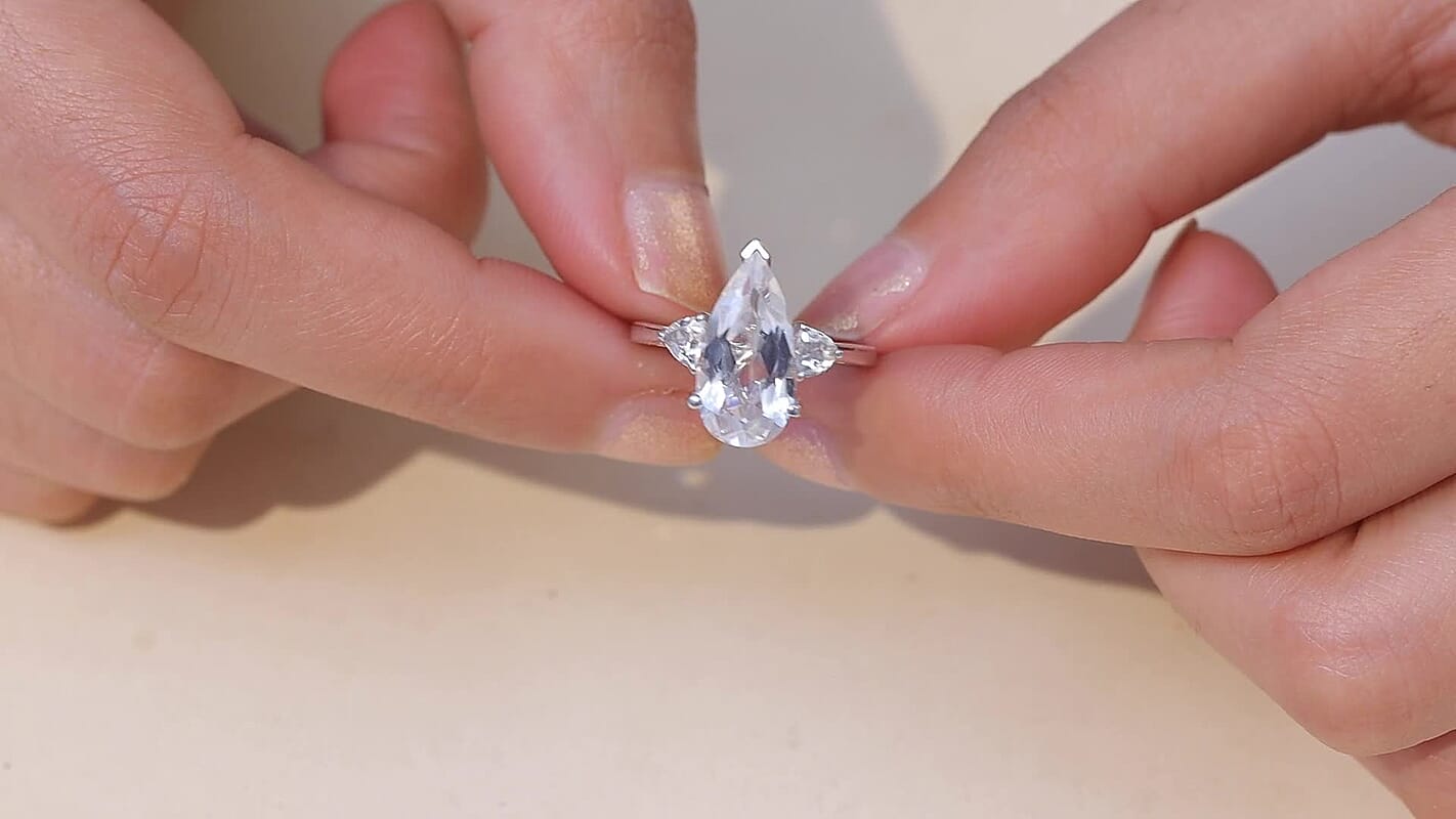 D'Joy White Topaz Royal Teardrop Ring in Rhodium Over Sterling Silver (Size 10.0) 6.50 ctw