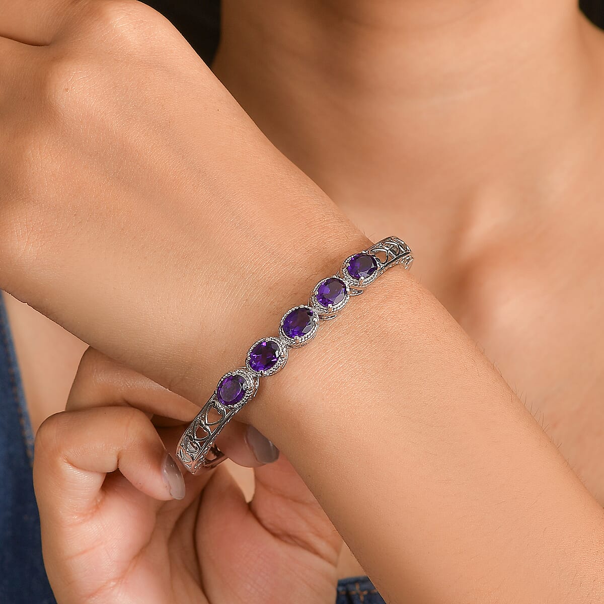 EverTrue African Amethyst Bangle Bracelet in Stainless Steel (7.25 In) 5.65 ctw image number 2
