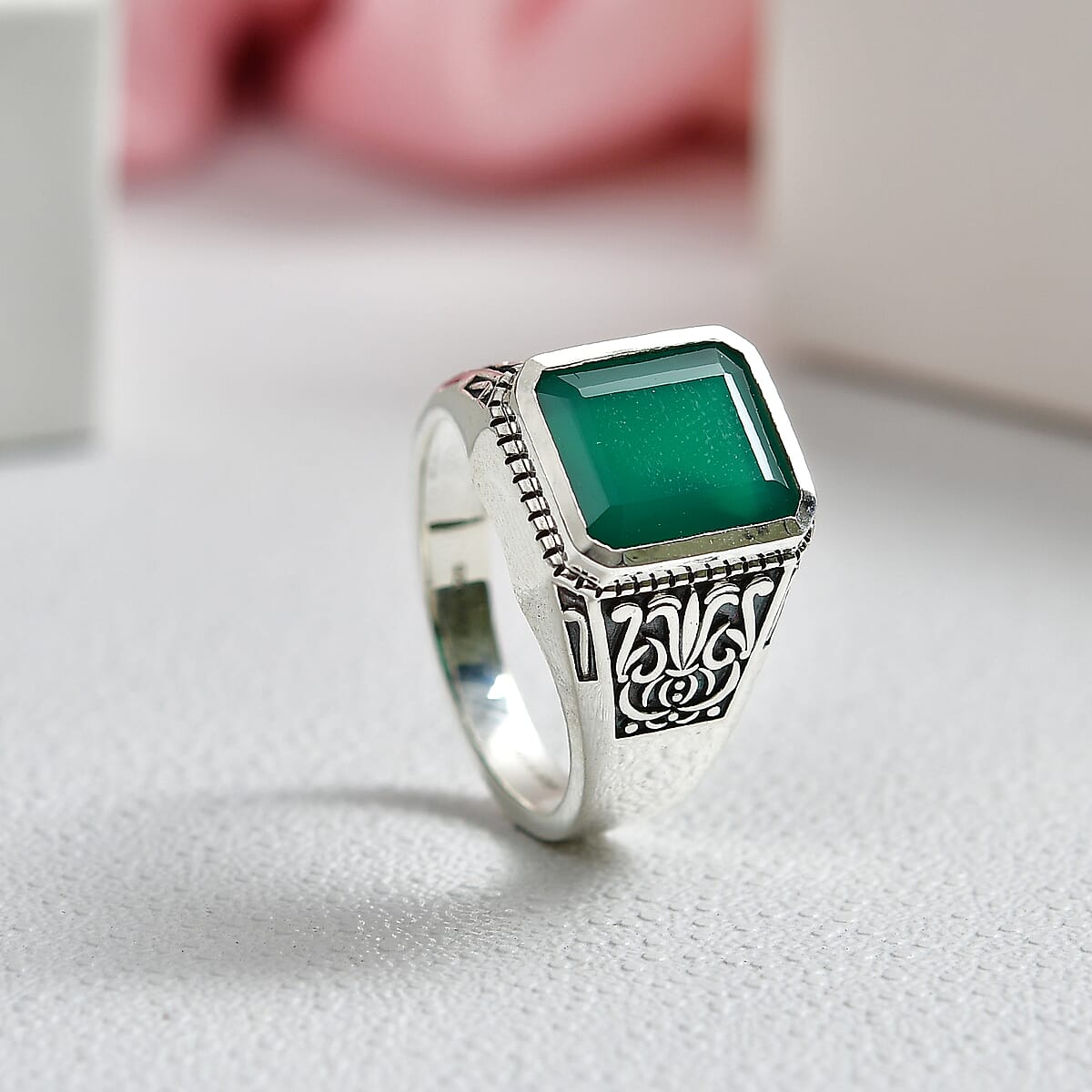 D'Joy Passport to Israel Artisan Crafted Green Onyx 5.35 ctw Men's Ring in Sterling Silver (Size 10.0) image number 1