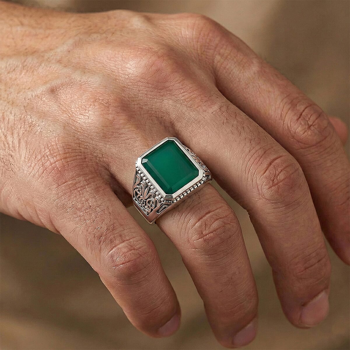 D'Joy Passport to Israel Artisan Crafted Green Onyx 5.35 ctw Men's Ring in Sterling Silver (Size 10.0) image number 2