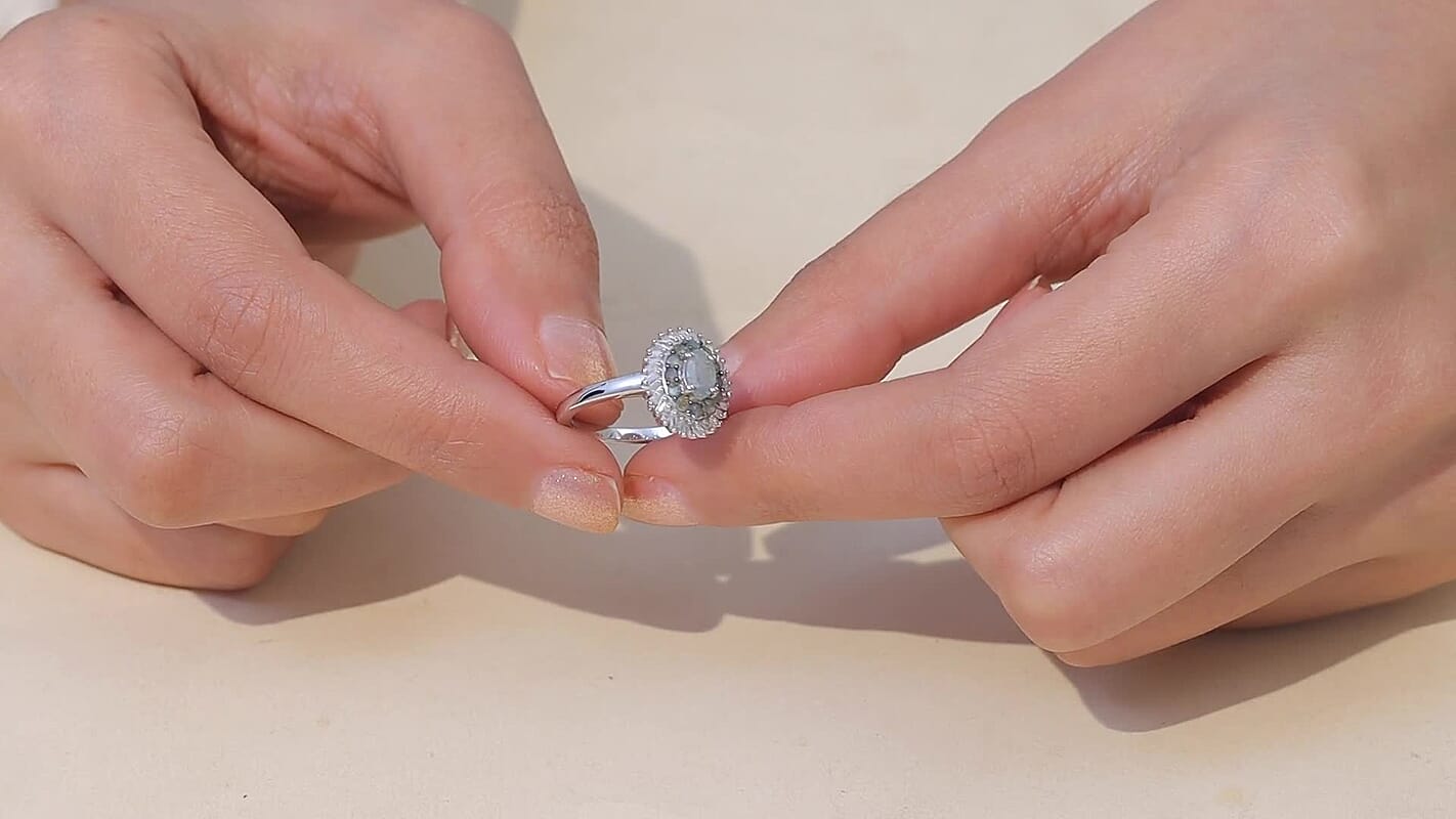 D'Joy Narsipatnam Alexandrite, Diamond (0.20 cts) Ring in Rhodium Over Sterling Silver (Size 10.0) 1.10 ctw