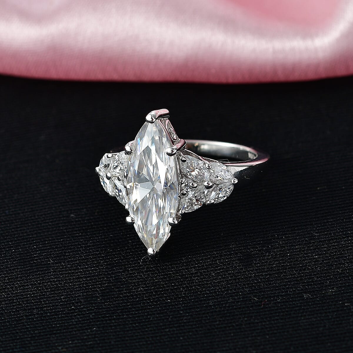 D'Joy Moissanite 4.25 ctw Ring in Rhodium Over Sterling Silver (Size 7.0) image number 1