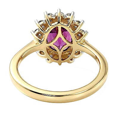 AAA Radiant Ember Garnet and Luxuriant Lab Grown Diamond E-F VS 2.50 ctw Royal Flame Halo Ring in 10K Yellow Gold (Size 12.0)