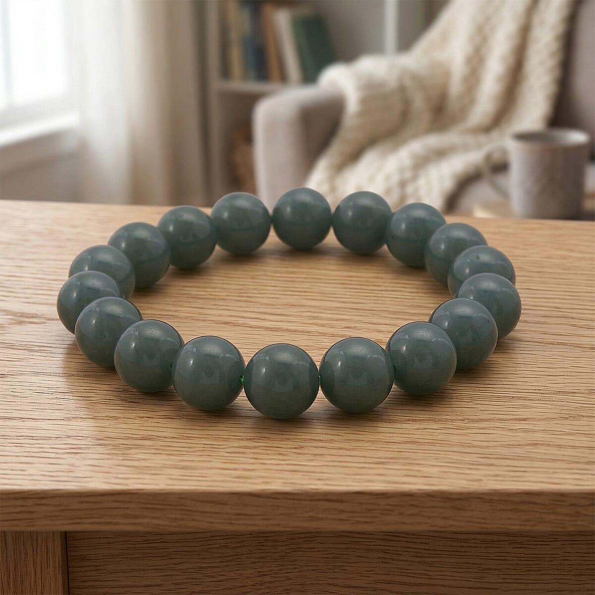 Green Chalcedony (D) 131.00 ctw Beaded Stretch Bracelet image number 1