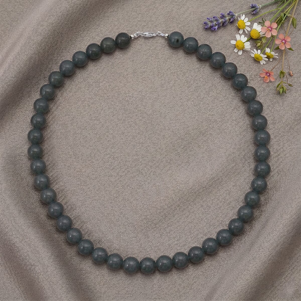 Green Chalcedony (D) 315.00 ctw Beaded Necklace in Sterling Silver (18 Inches) image number 1
