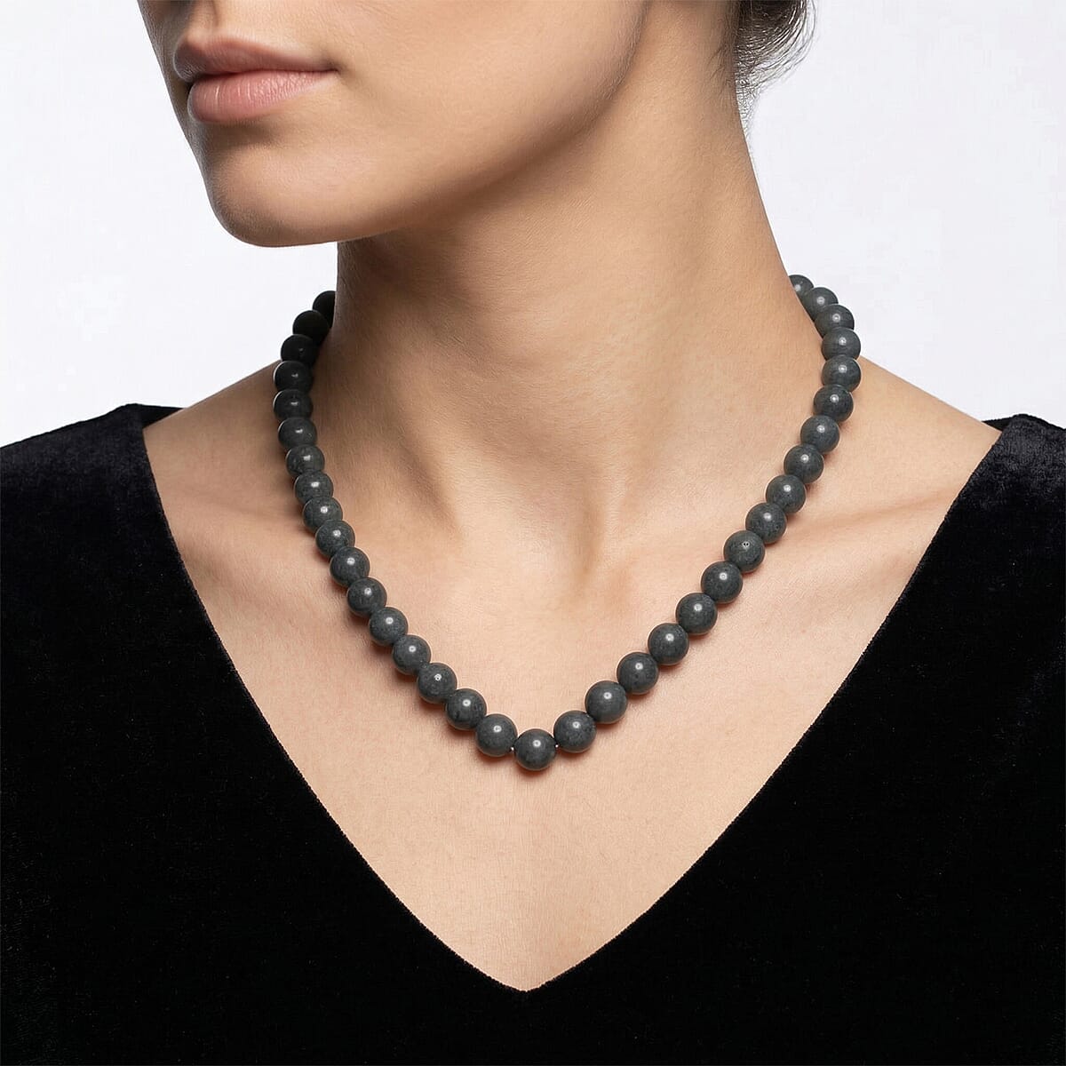 Green Chalcedony (D) 315.00 ctw Beaded Necklace in Sterling Silver (18 Inches) image number 2