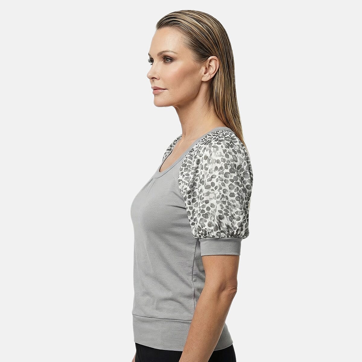 Vertigo Gray Cheetah Print Puff Sleeve Top -Medium image number 3