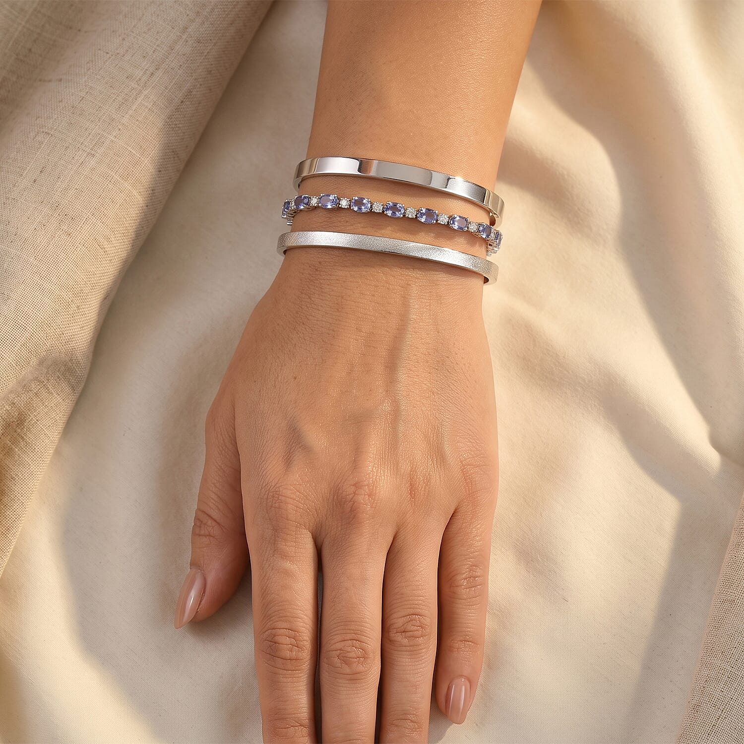 EverTrue Tanzanite and White Zircon 3.40 ctw Bracelet in Platinum Bond (6.50-8.50In)