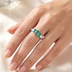 D'Joy Boyaca Colombian Emerald and Diamond 0.60 ctw Triple Flame Ring in Rhodium Over Sterling Silver (Size 8.0)