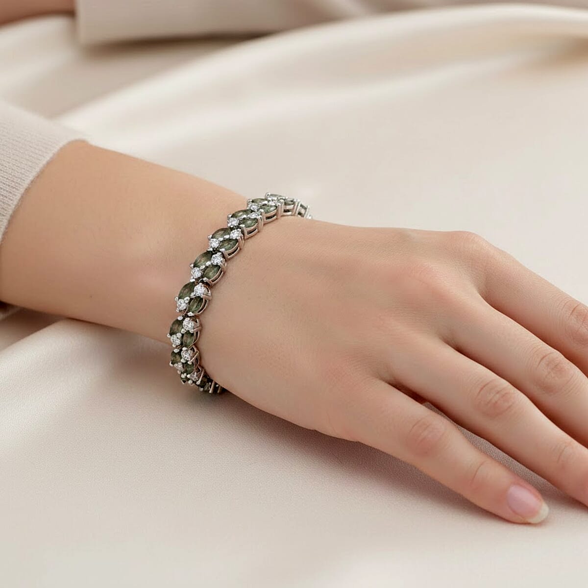 D'Joy Premium Milanoa Green Sapphire and Moissanite 9.35 ctw Emerald Vine Royale Bracelet in Rhodium Over Sterling Silver (6.50 In) image number 2