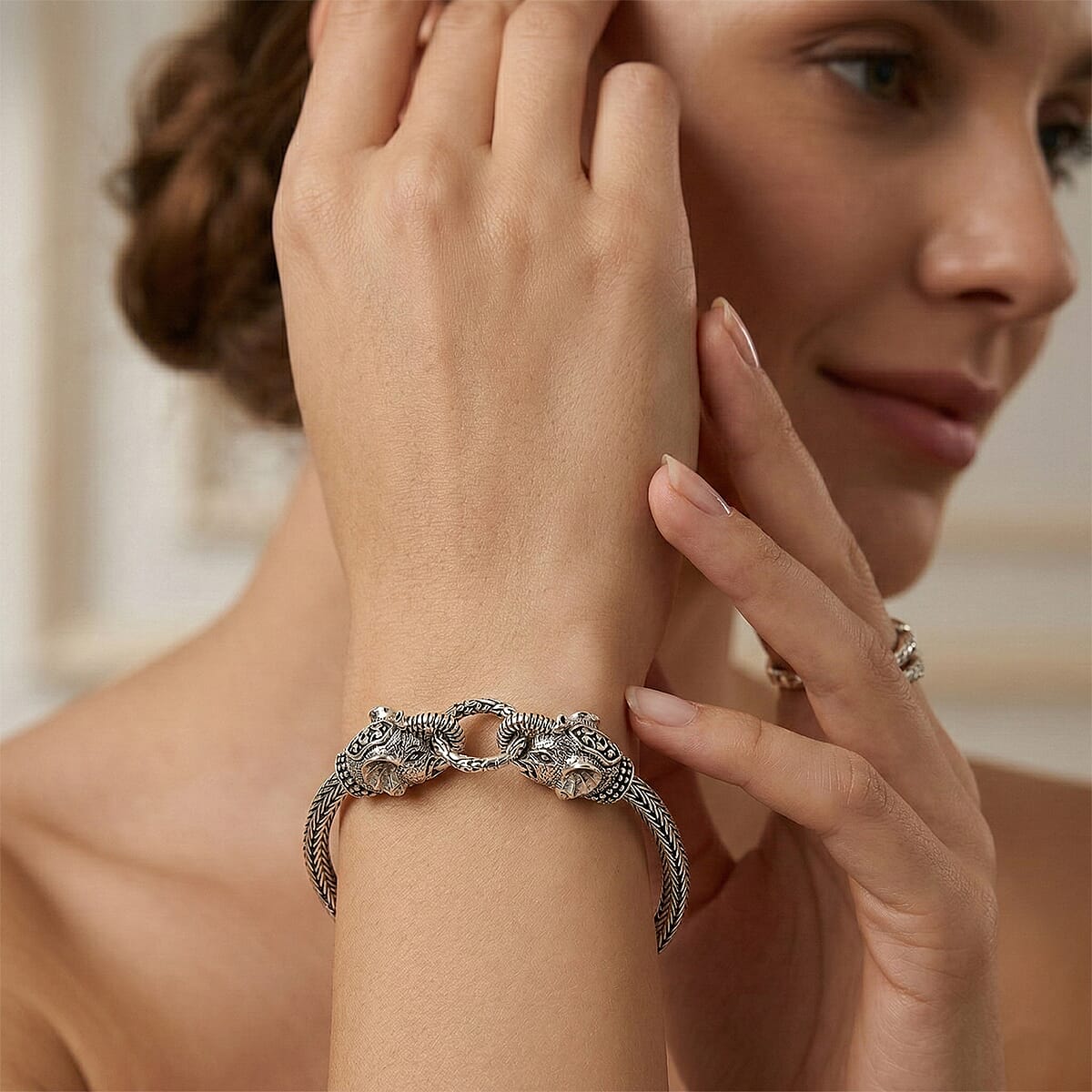 D'Joy Bali Legacy Elephant Bracelet in Sterling Silver (6.50-8.0In) 11.50 Grams image number 2