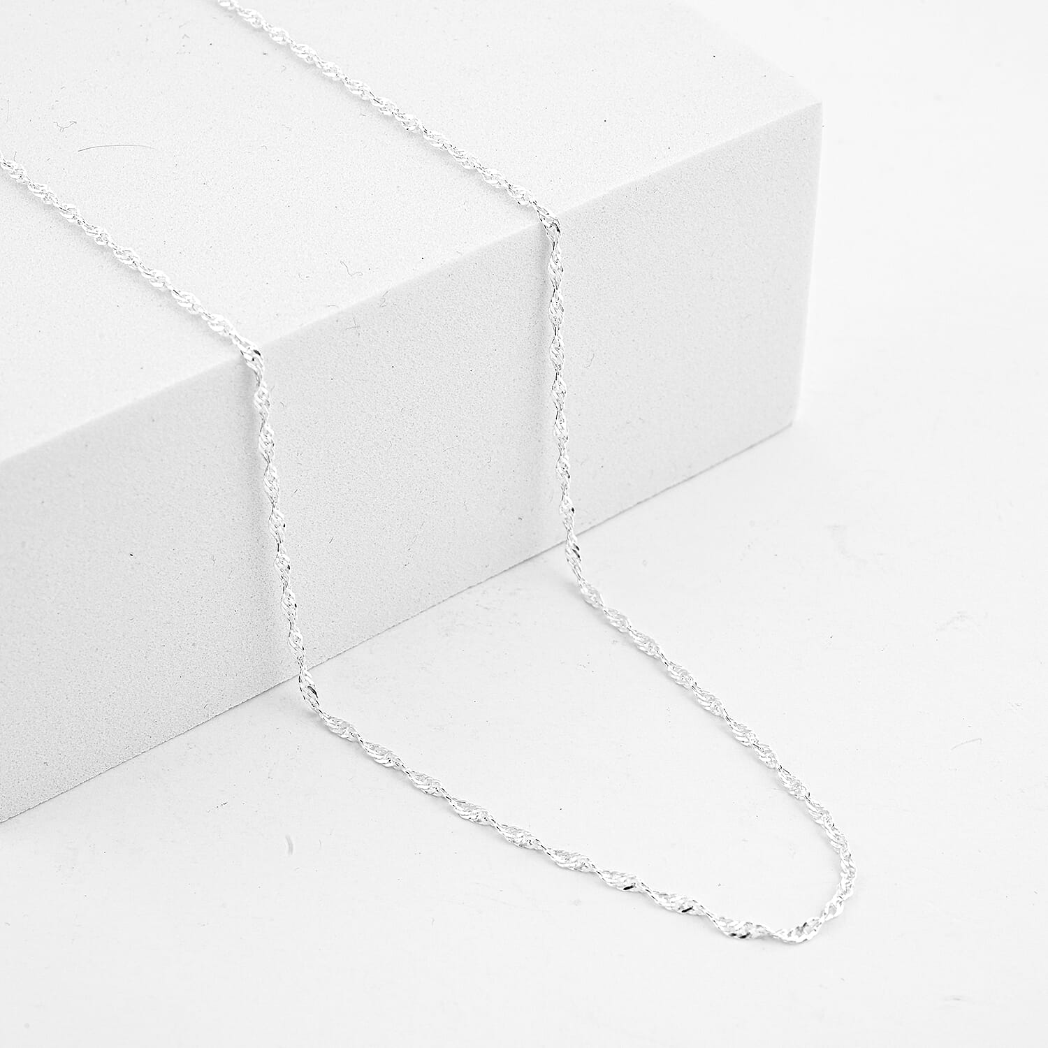 Italian Singapore Chain Necklace in Sterling Silver 2.20 Grams (22 Inches)