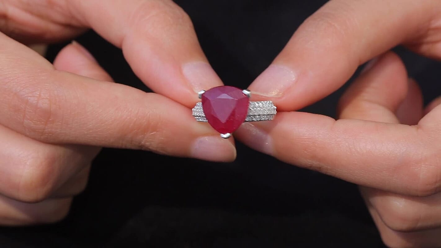 Certified & Appraised D'Joy Niassa Ruby (FF), Moissanite Ring in Rhodium Over Sterling Silver (Size 10.0) 9.44 ctw