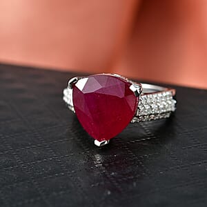 Certified & Appraised D'Joy Niassa Ruby (FF) and Moissanite 9.44 ctw Ring in Rhodium Over Sterling Silver (Size 7.0)