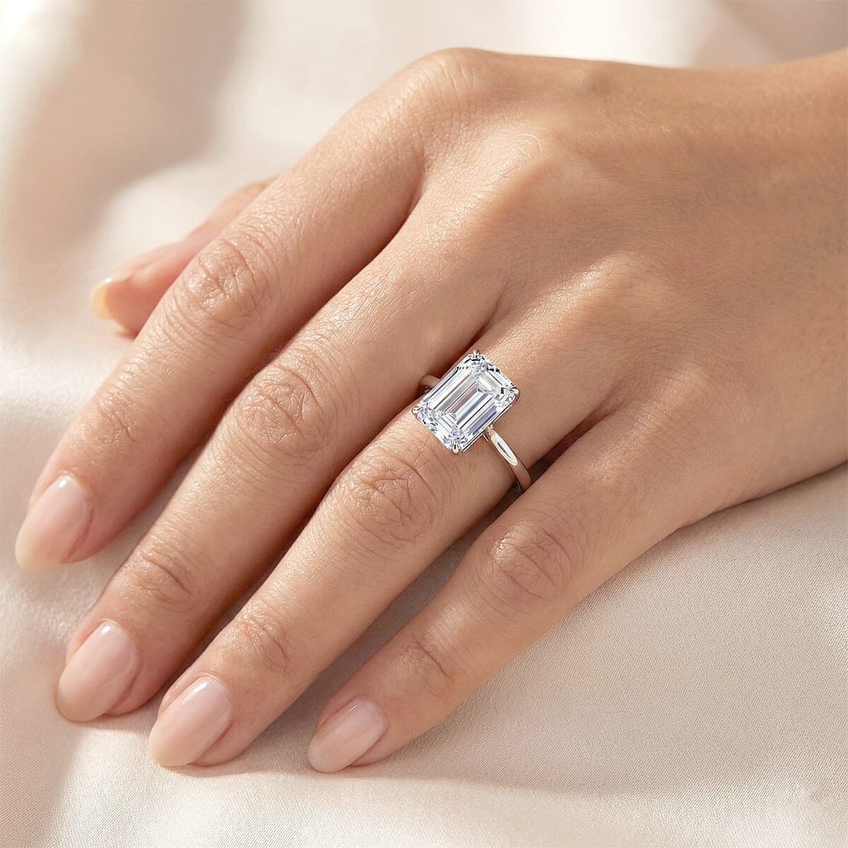 IGI Certified Luxuriant Lab Grown Diamond G-H SI 3.00 ctw Ring in Rhodium Over Sterling Silver (Size 8.0) image number 2