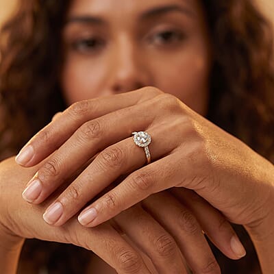 Luxuriant Lab Grown Diamond G-H SI 0.50 ctw Ring in 18K Vermeil Yellow Gold Over Sterling Silver (Size  5.0)