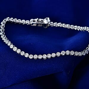 Luxuriant Lab Grown Diamond G-H SI 2.00 ctw Tennis Bracelet in Rhodium Over Sterling Silver (7.25 In) (Del. in 10-12 Days)
