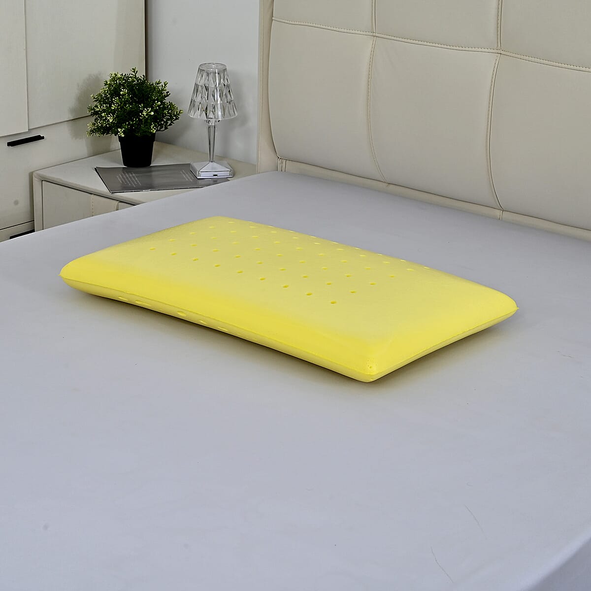 Livmore Space Yellow Memory Foam Pillow image number 2