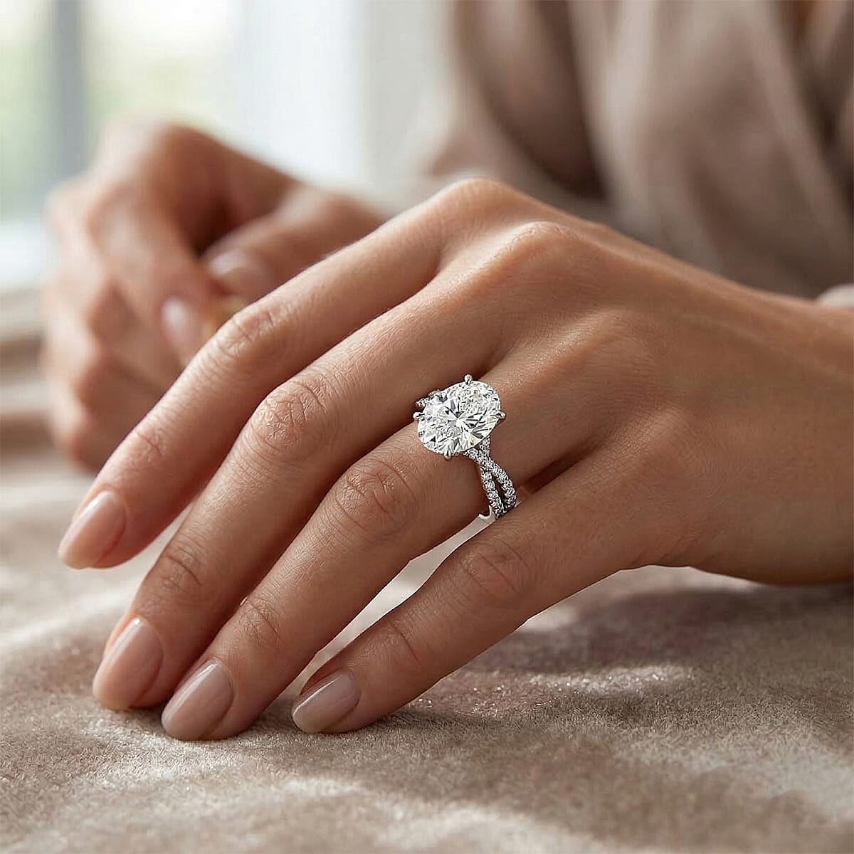 Luxuriant Lab Grown Diamond VS1 4.75 ctw Ring in 18K White Gold (Size  8.0)  4.85 Grams image number 2