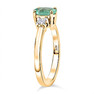 Luxoro Premium Boyaca Colombian Emerald and Diamond I2 0.90 ctw Verdant Flame Oval Ring in 10K Yellow Gold (Size 10.0)