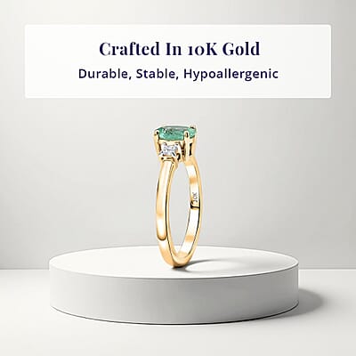 Luxoro Premium Boyaca Colombian Emerald and Diamond I2 0.90 ctw Verdant Flame Oval Ring in 10K Yellow Gold (Size 5.0)