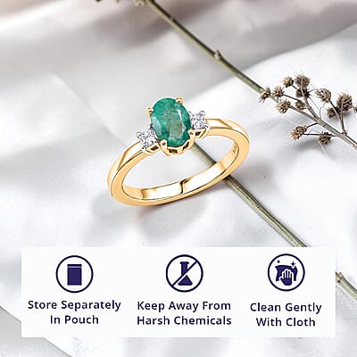 Luxoro Premium Boyaca Colombian Emerald and Diamond I2 0.90 ctw Verdant Flame Oval Ring in 10K Yellow Gold (Size 5.0)
