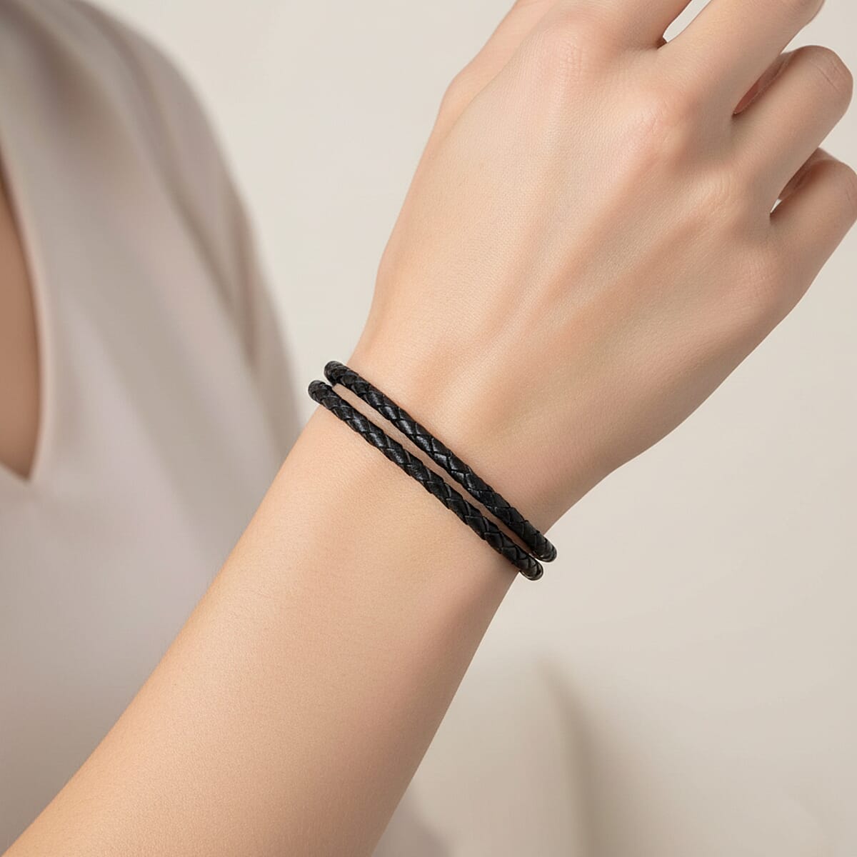 Black Leather Bracelet in Stainless Steel (7.00 In) image number 2