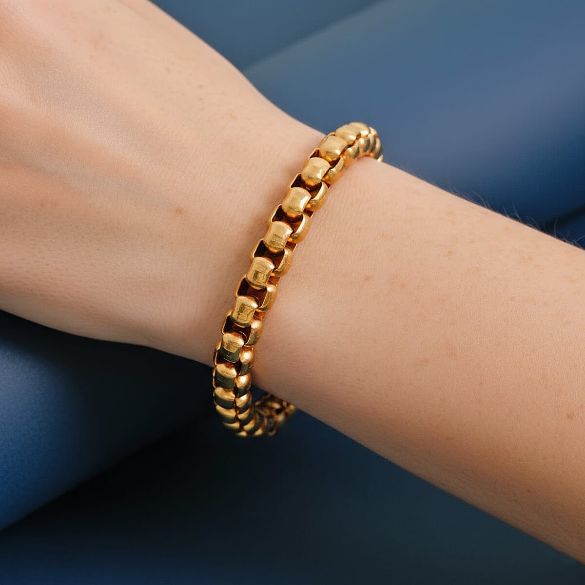 Fancy Chain Bracelet in ION Plated YG Stainless Steel (8.00 In) image number 2