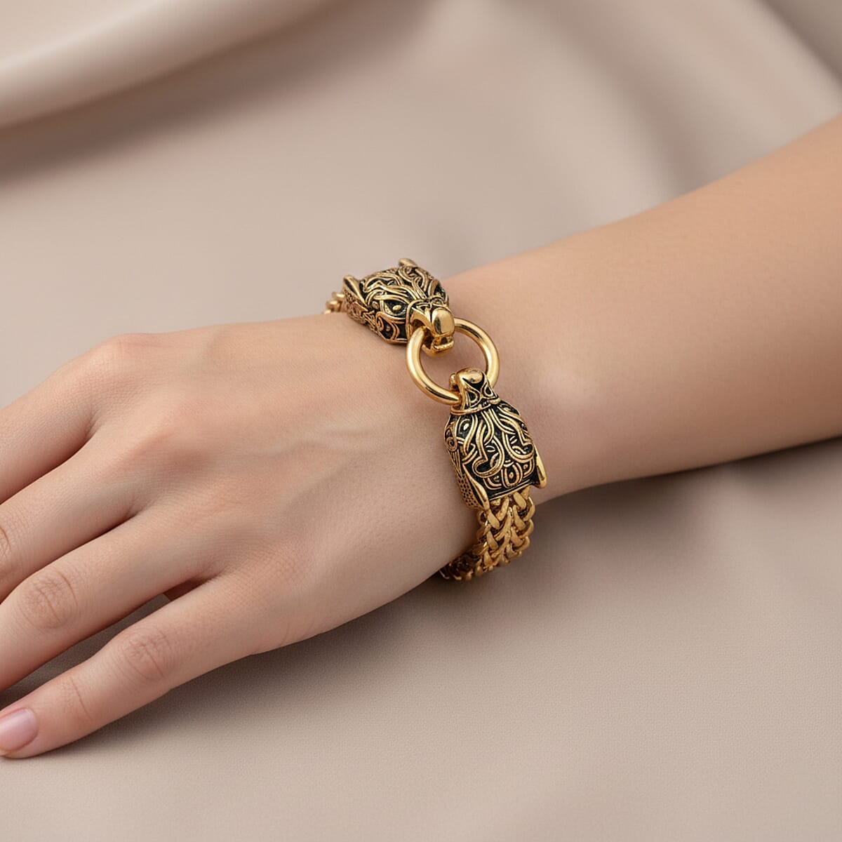 Viking Wolf Head Bracelet in ION Plated YG Stainless Steel (9.50 In) image number 2