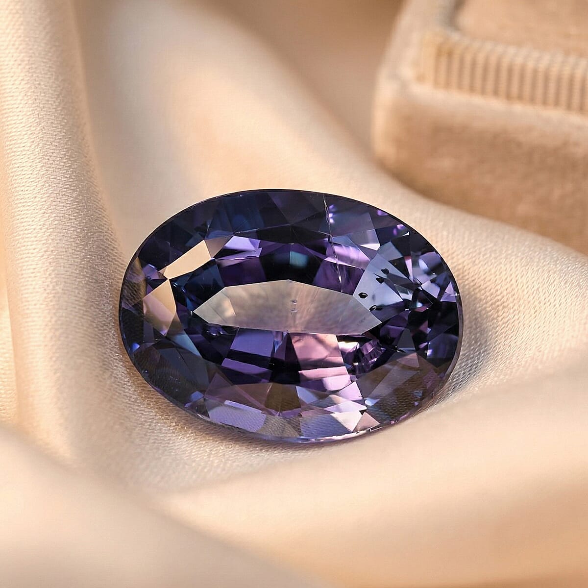 Chairman Vault Collection Certified and Appraised AAAA Brazilian Alexandrite (Ovl Free Size) 0.76 ctw image number 1