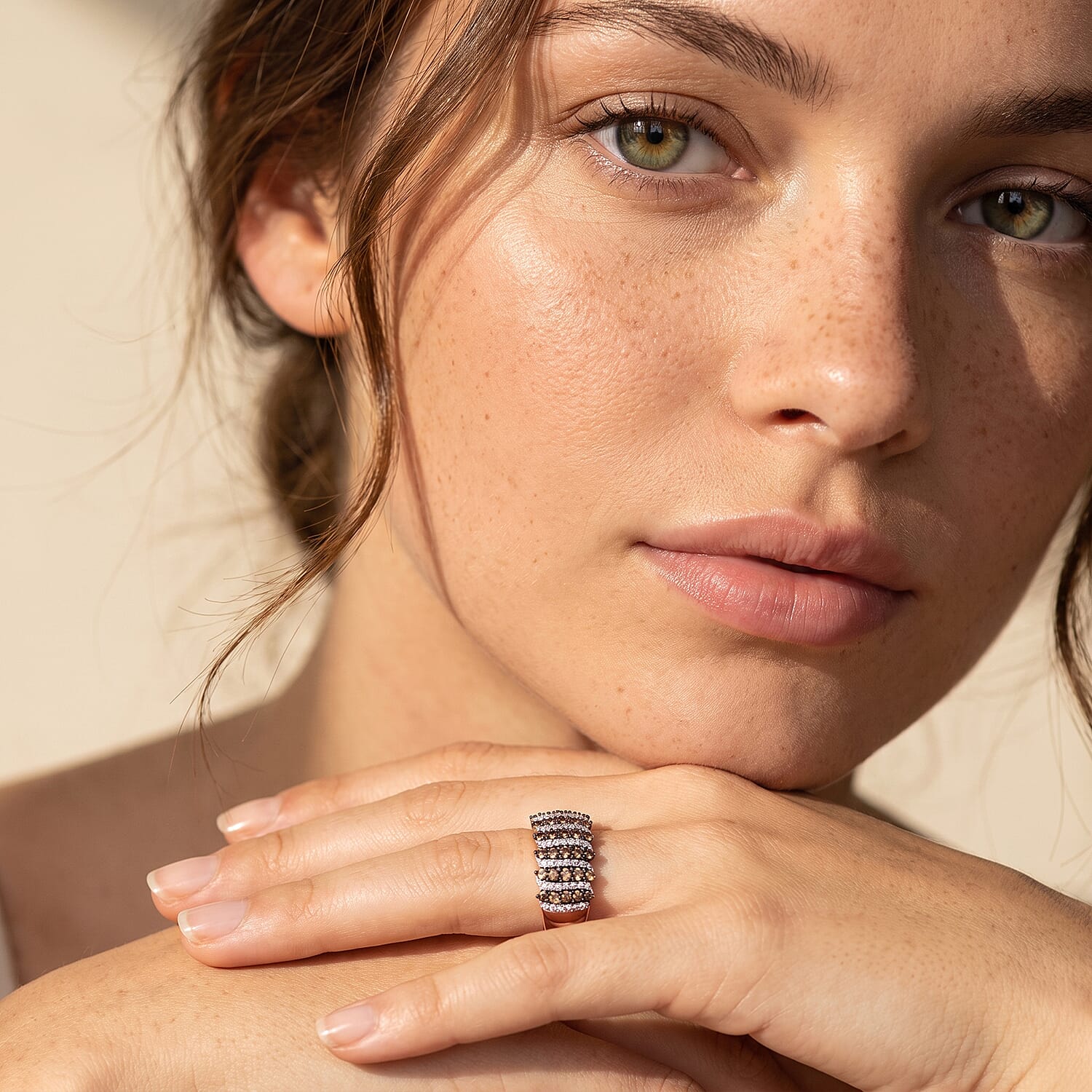Luxuriant Lab Grown Red Diamond IR and Lab Grown Diamond SI 0.50 ctw Endless Light Flow Band Ring in 18K Vermeil Rose Gold Over Sterling Silver (Size 6.0)