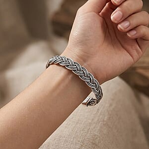 D'Joy Bali Legacy Bangle Bracelet in Sterling Silver (7.25 In) 21.60 Grams