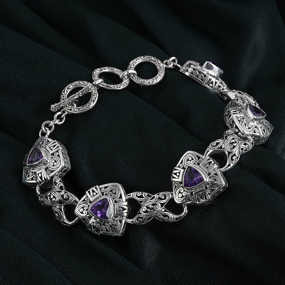 D'Joy African Amethyst 3.25 ctw Bracelet in Sterling Silver (6.50-8.0In) image number 1