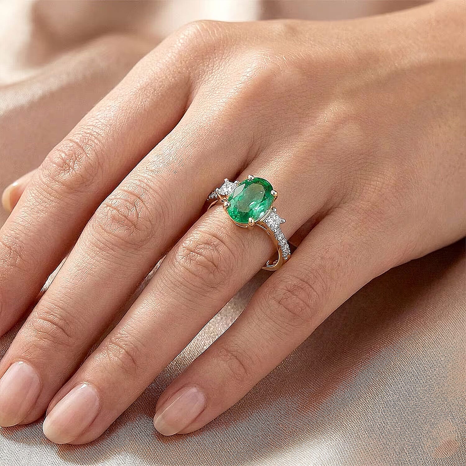 Certified & Appraised Luxoro AAA Kagem Zambian Emerald and Diamond I2 1.50 ctw Ring in 10K Yellow Gold (Size 6.0)