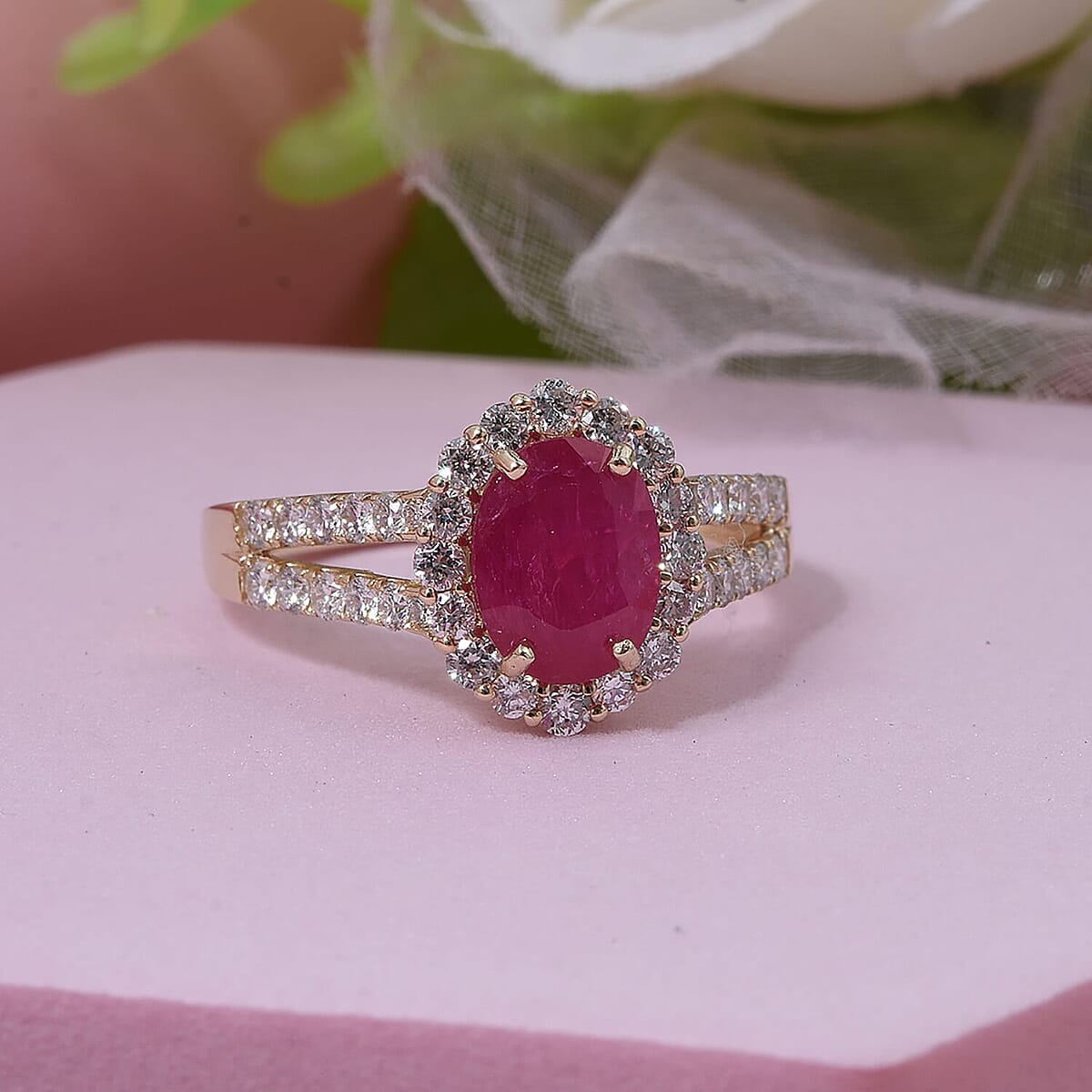 Premium Mozambique Ruby and Luxuriant Lab Grown Diamond G-H SI 2.50 ctw Ring in 10K Yellow Gold (Size 5.5) image number 1
