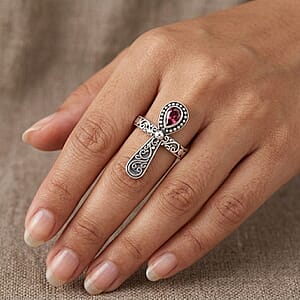 D'Joy Bali Legacy Morro Redondo Pink Tourmaline 0.35 ctw Cross Ring in Sterling Silver (Size 10.0)