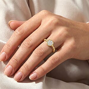Luxuriant Lab Grown Diamond G-H SI 0.35 ctw Cluster Ring in 18K Vermeil Yellow Gold Over Sterling Silver (Size 7.0)