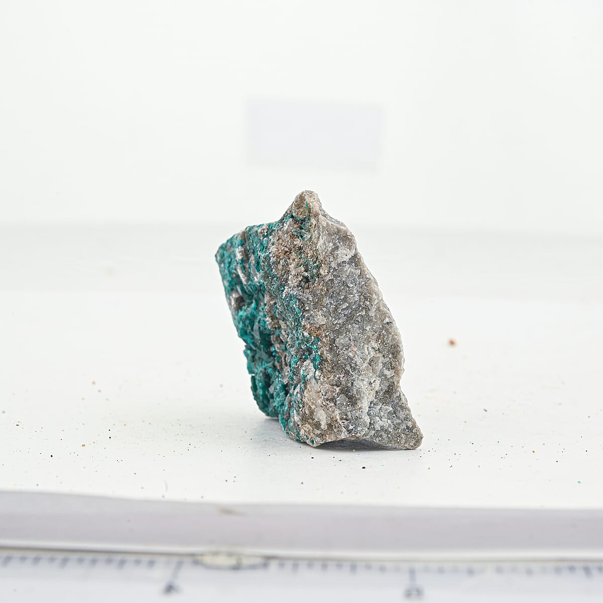 Dioptase Crystal XS 300 ctw image number 1