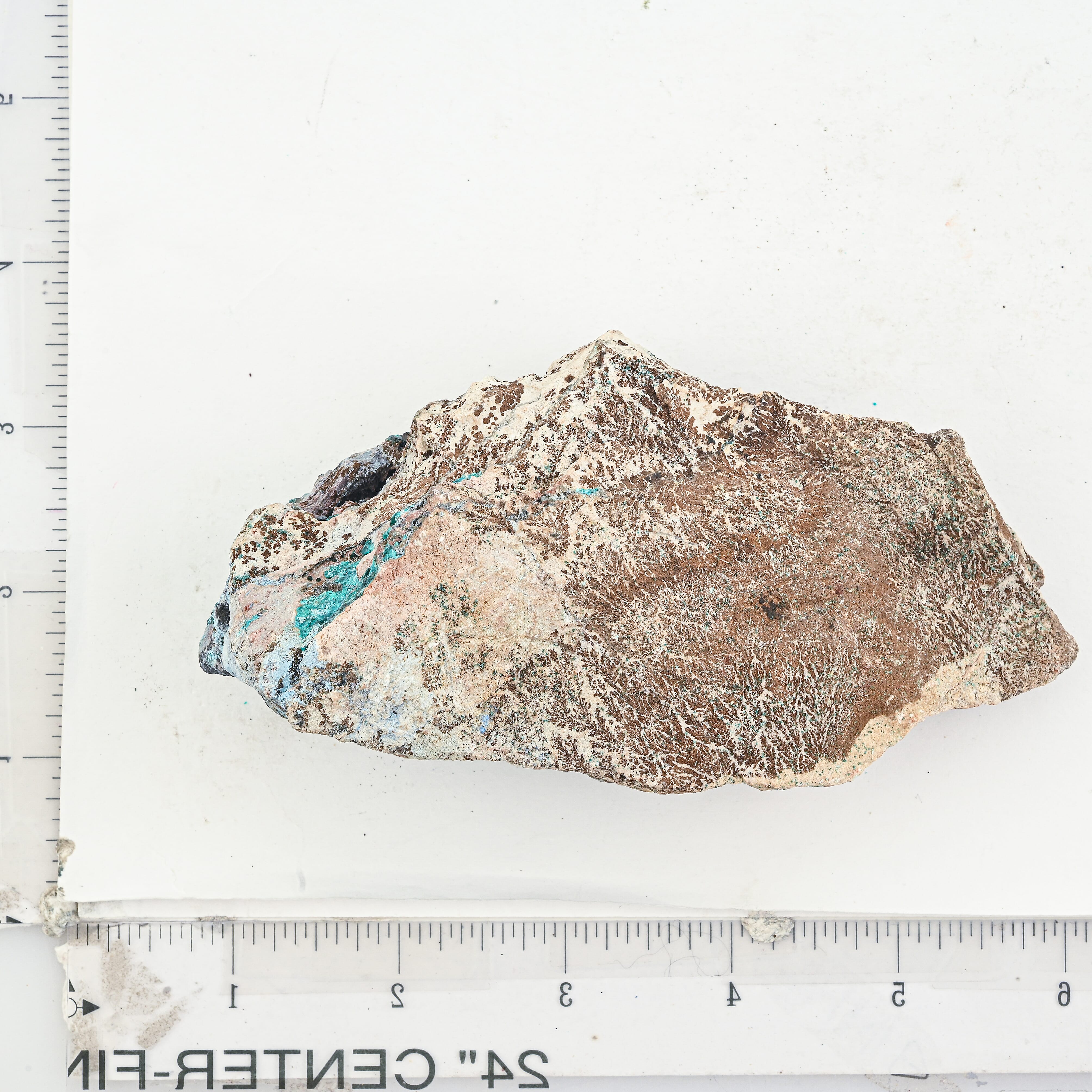 Dioptase Crystal L 2600 ctw
