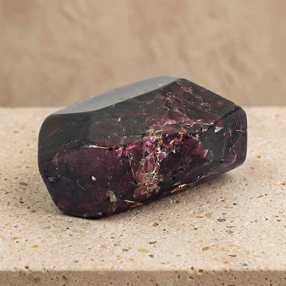 Gem Garnet Faceted XS 55ctw image number 1