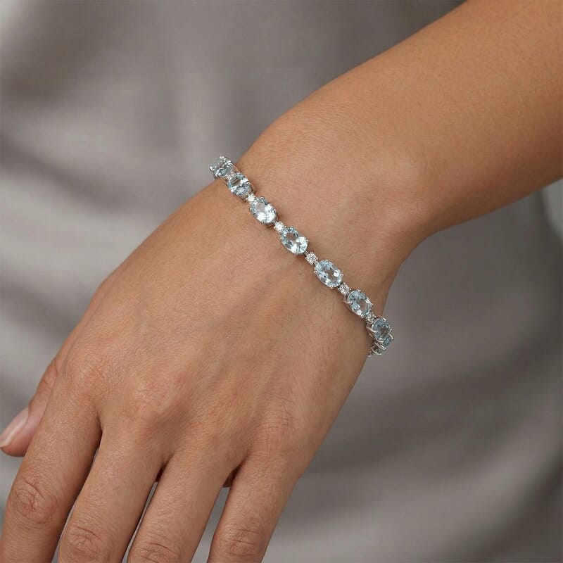 Premium Mangoro Aquamarine and Luxuriant Lab Grown Diamond G-H SI 9.30 ctw Timeless Bracelet in Rhodium Over Sterling Silver (8.00 In)