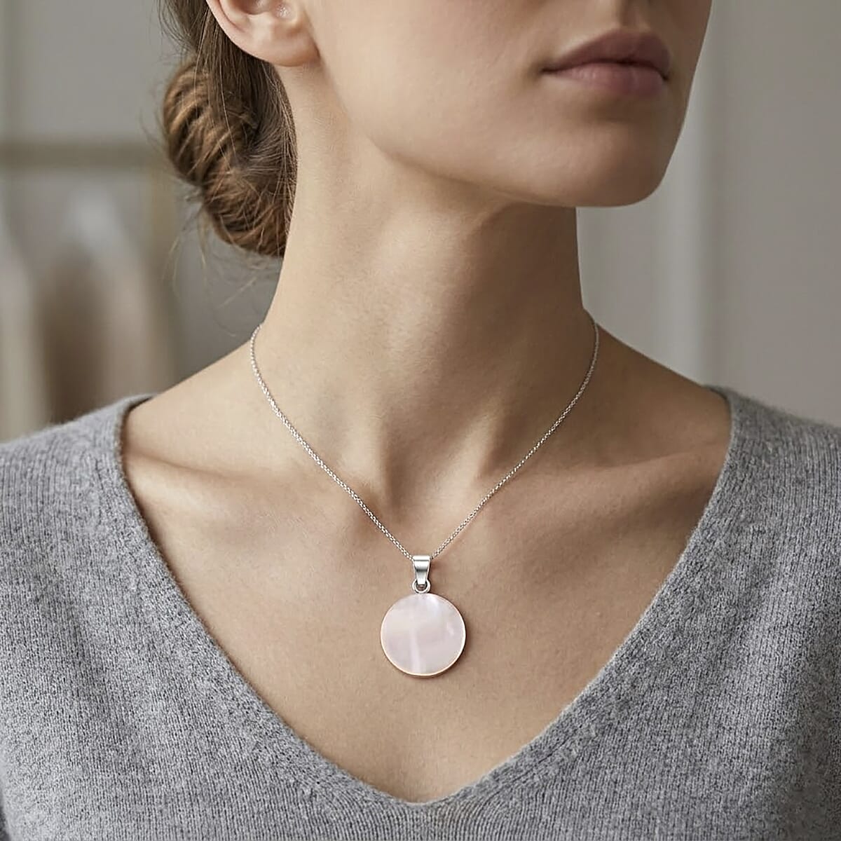 Bali Legacy Mother Of Pearl Pendant without Chain in Sterling Silver image number 2