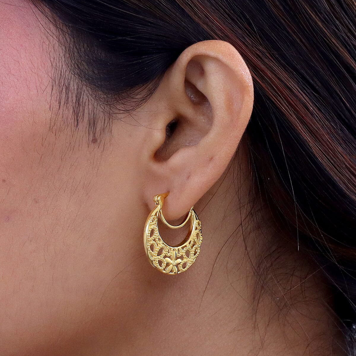 EverTrue Bronzella Collection Hoop Earrings in 18K Yellow Gold Plated Bronze image number 2