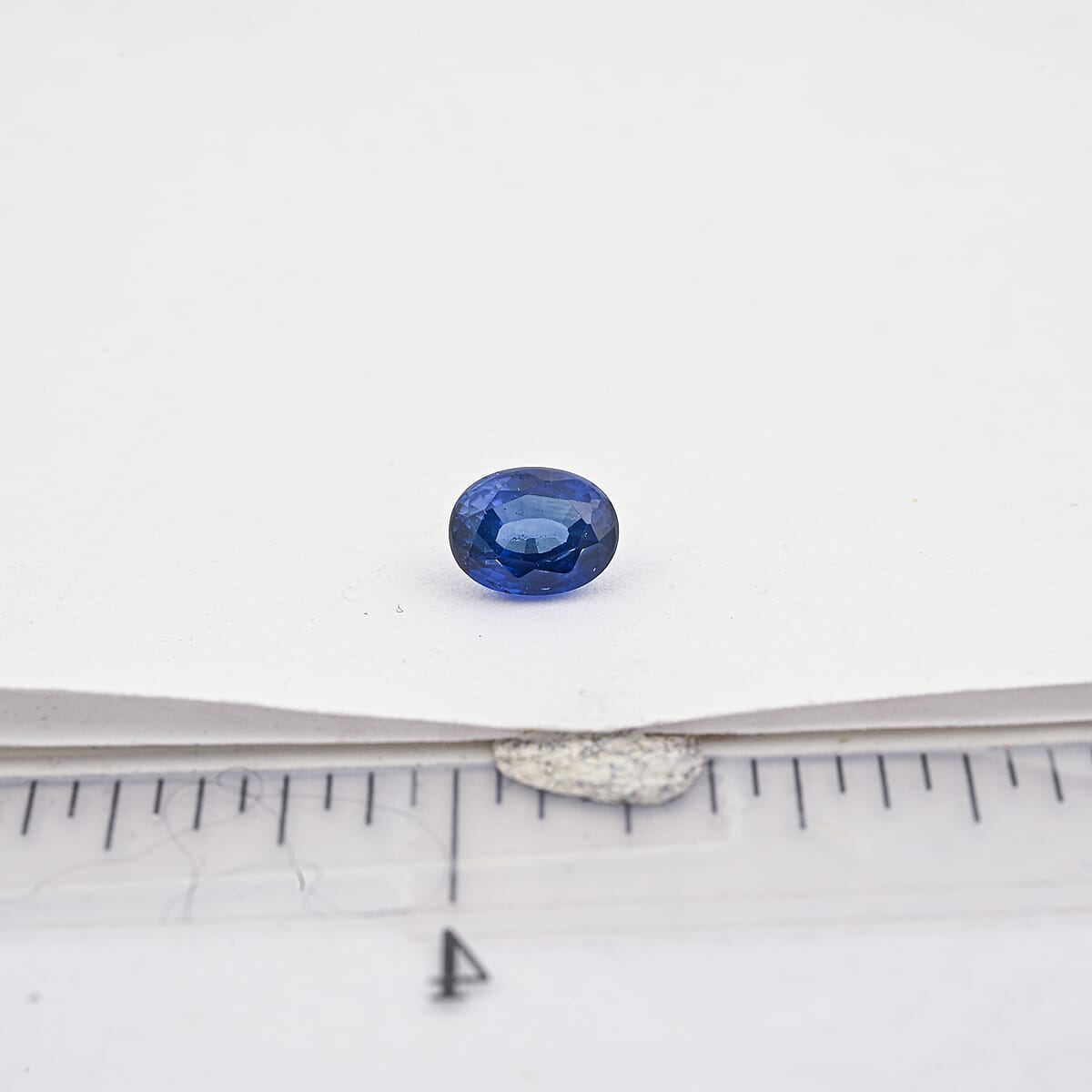 Certified & Appraised AAAA Royal Ceylon Blue Sapphire (Ovl Free Size) 1.40 ctw image number 4