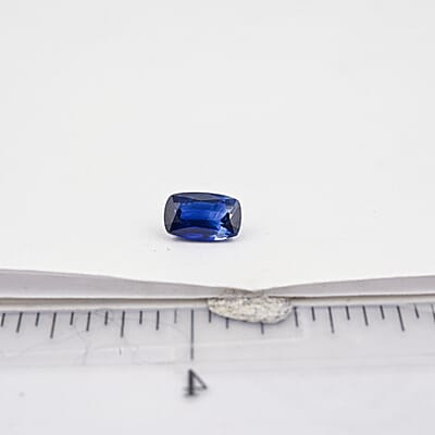 Certified and Appraised AAAA Royal Ceylon Blue Sapphire (Cush Free mm) 1.40 ctw
